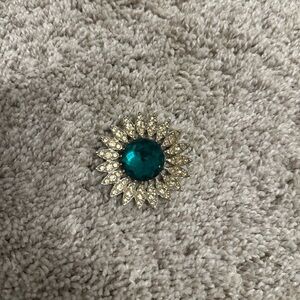 vintage Sarah Coventry "Kathleen" brooch